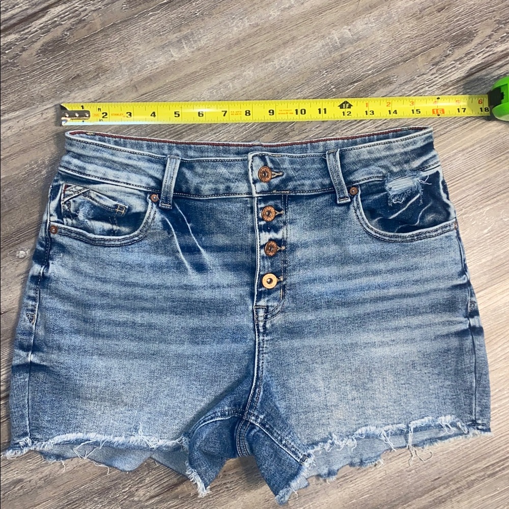 EUC MAURICES Edgely Stretch Button Fly Denim Shorts 12 - Picture 2 of 6